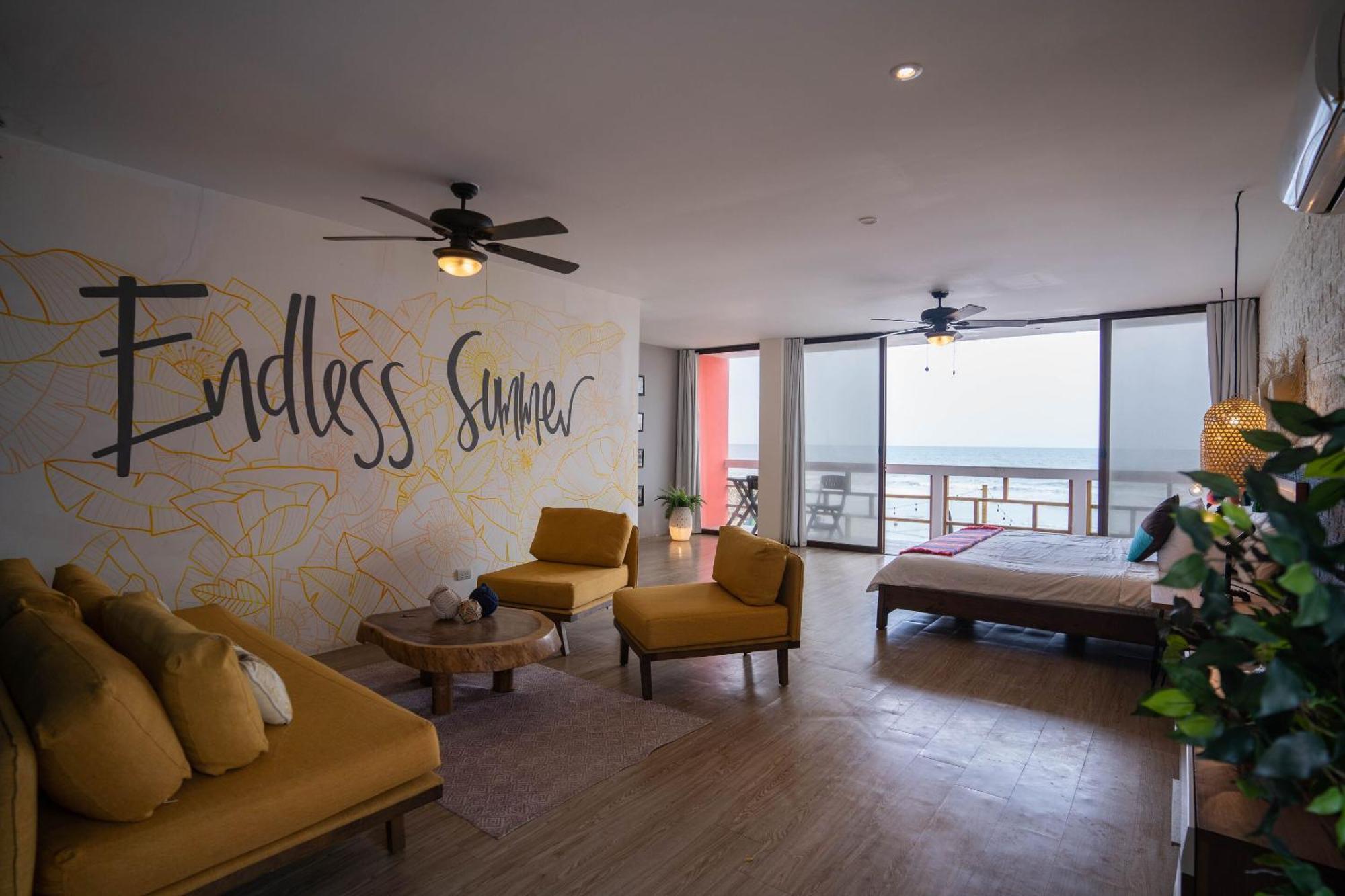 Hotel Selina Montañita